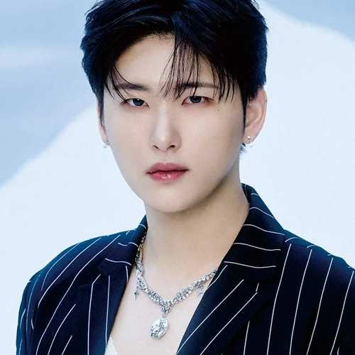 CRAVITY 서우빈 조이댄스 광주점 출신 2020년 데뷔