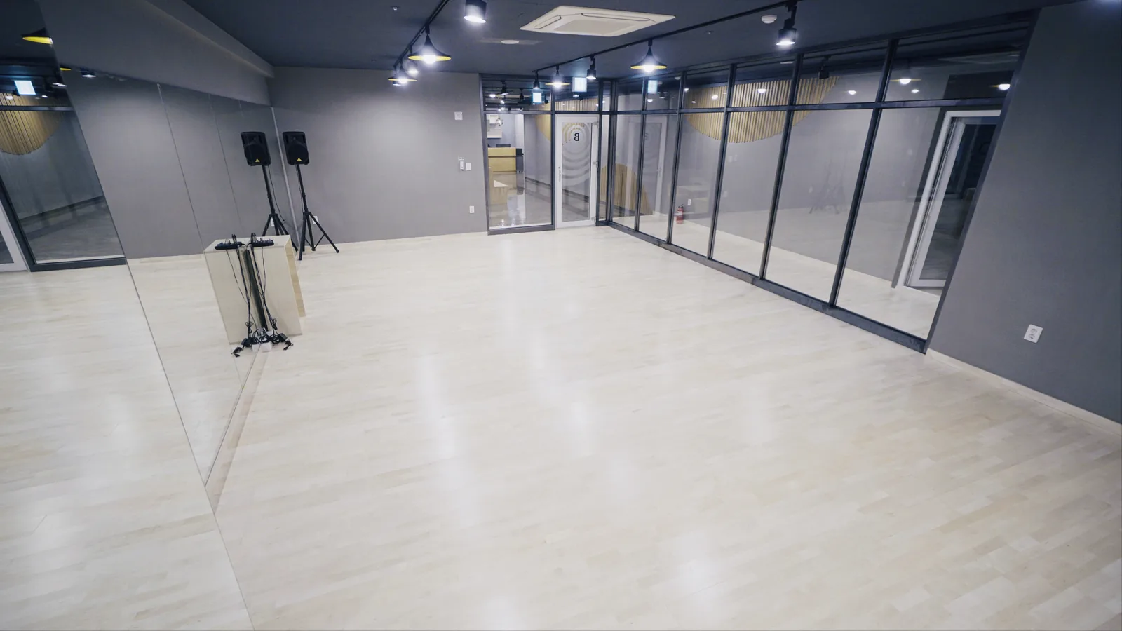 조이댄스 천안점 B홀 연습실