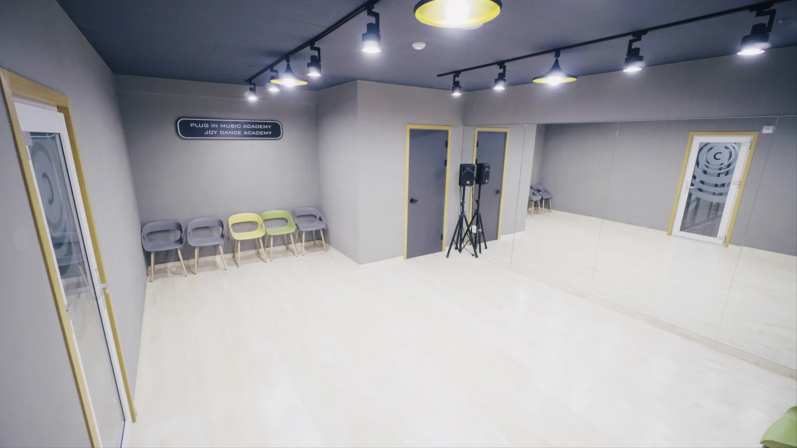 조이댄스 천안점 C홀 연습실